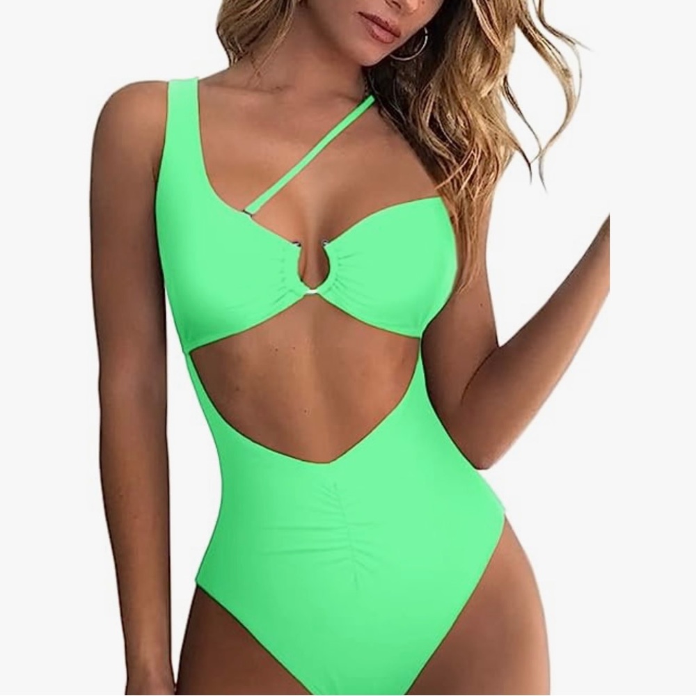 NEVER WORN!! One Shoulder Ruched Back High Cut Monokini One Piece swimsuit